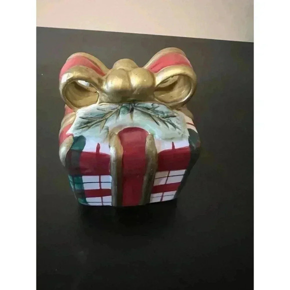 Fitz and Floyd Snowman and Gift Plaid Salt and Pepper Shaker Set - Picture 7 of 10